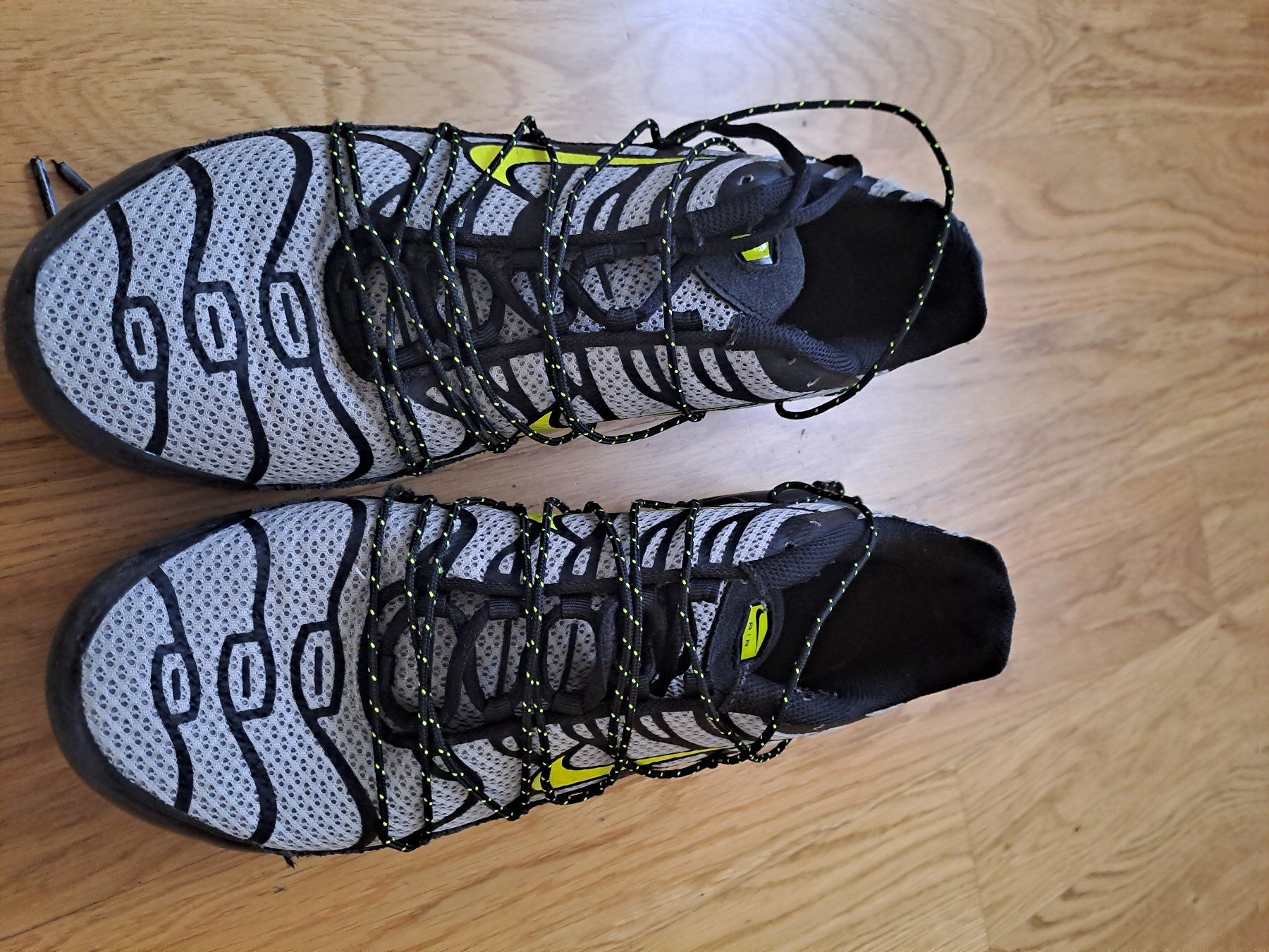 Nike Scarpe da uomo: Tn Nike Air Max 44 – Usato da Zürich venduto da Simonikus 1