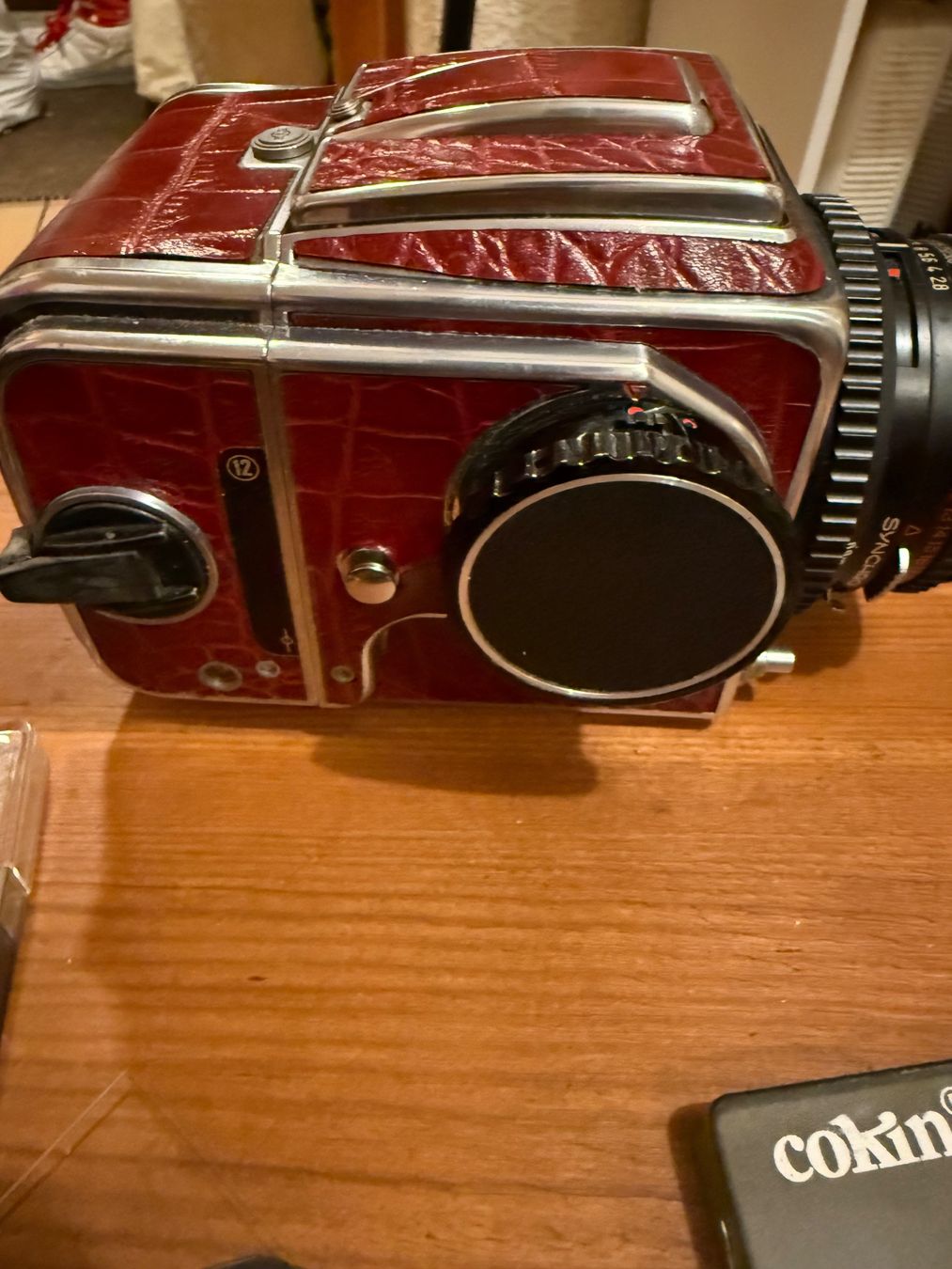 Hasselblad Fotocamera: Hasselblad C/M avec 80mm – Usato da Zinal venduto da djpooyen 6