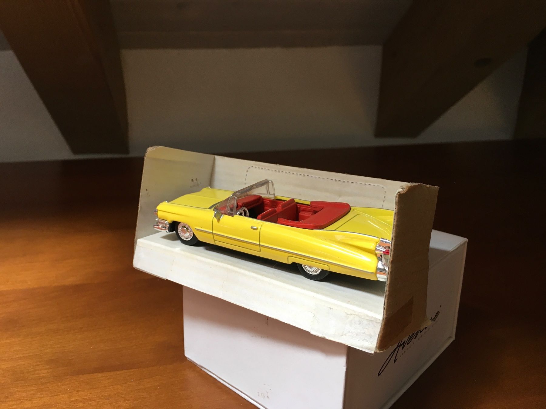 Cadillac Modellini d'auto: Cadillac Series 62 - 1/43 – Usato da Wohlen AG venduto da PrivatSammlung 1