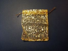 300x Beutel goldfarbenem Organza / Pochette en organza