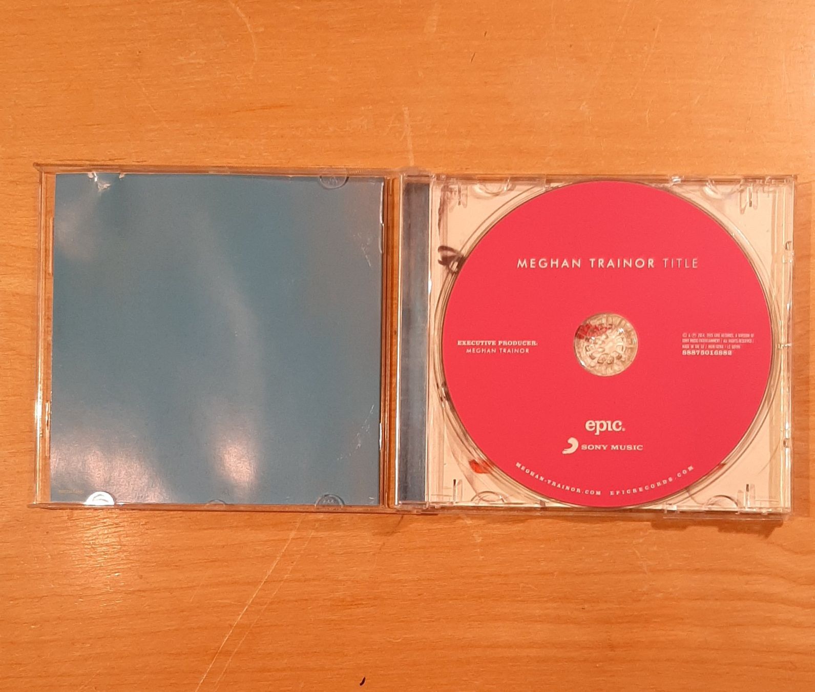 CD: Meghan Trainor - Title - 2014 - USA Pop CD Album – Usato da Schönenberg TG venduto da breiti12 2