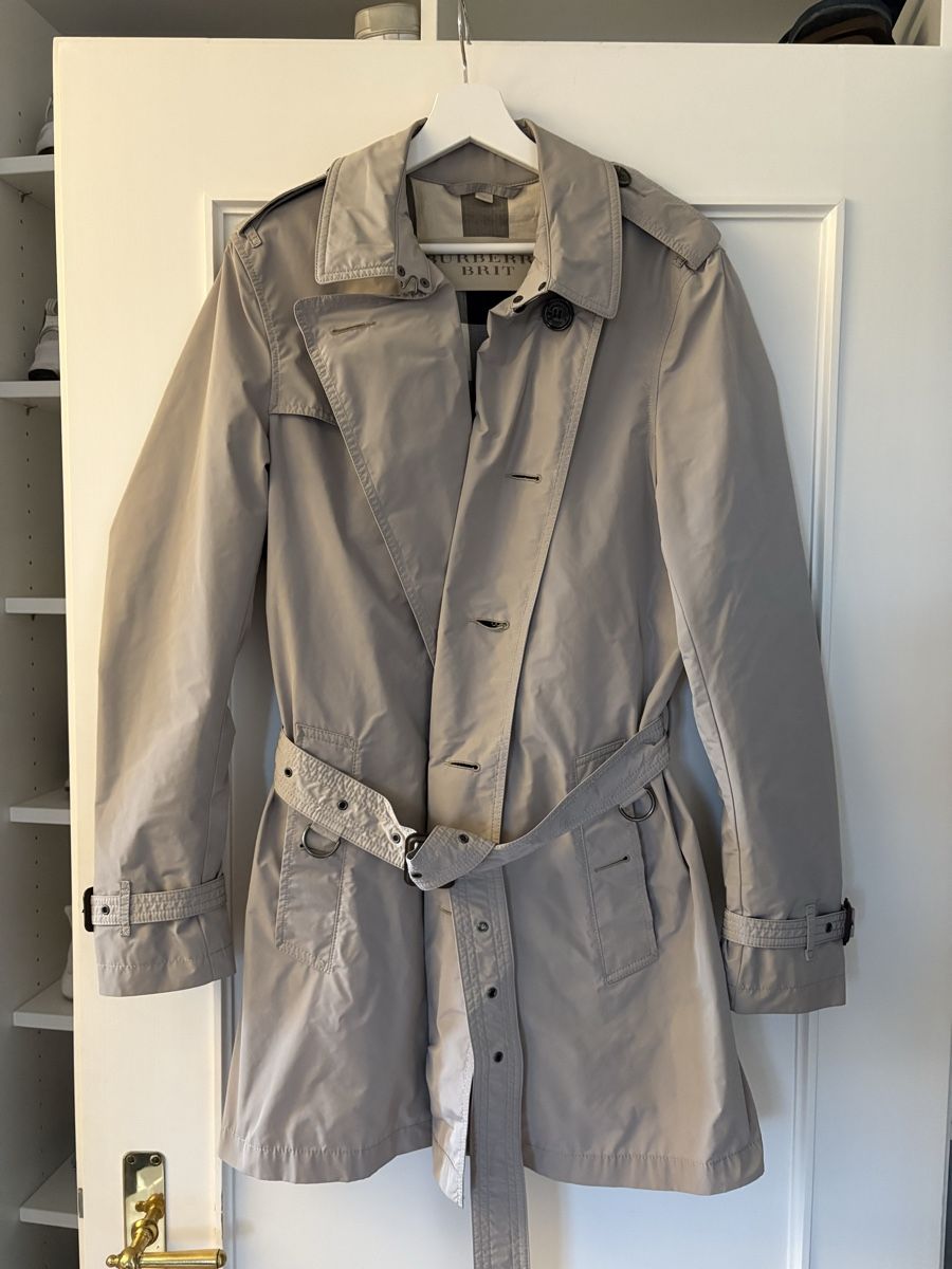 Burberry Mäntel: Trenchcoat Burberry – Gebraucht aus Bern von nin_y967