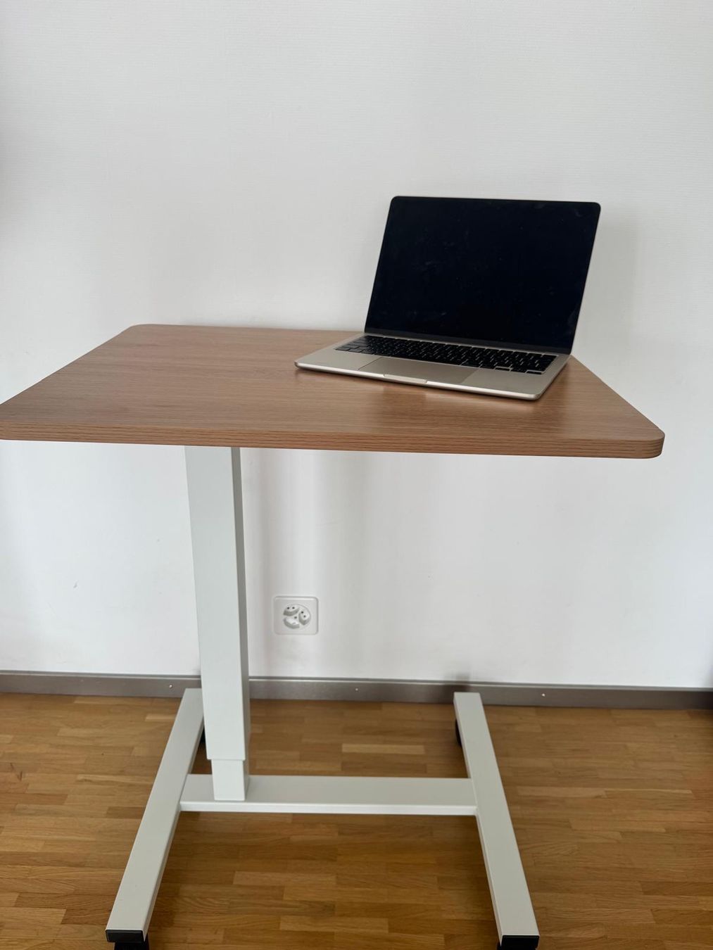 Scrivanie: Design standing desk with wheels – Usato da Zürich venduto da Mat_P 1