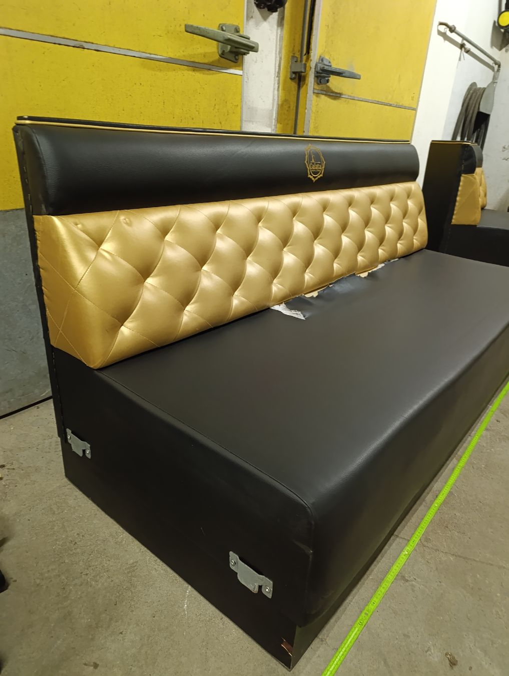 Divani: Sofa Stück einer riesen Lounge – Difettoso da Romanshorn venduto da dav_h2lv 1