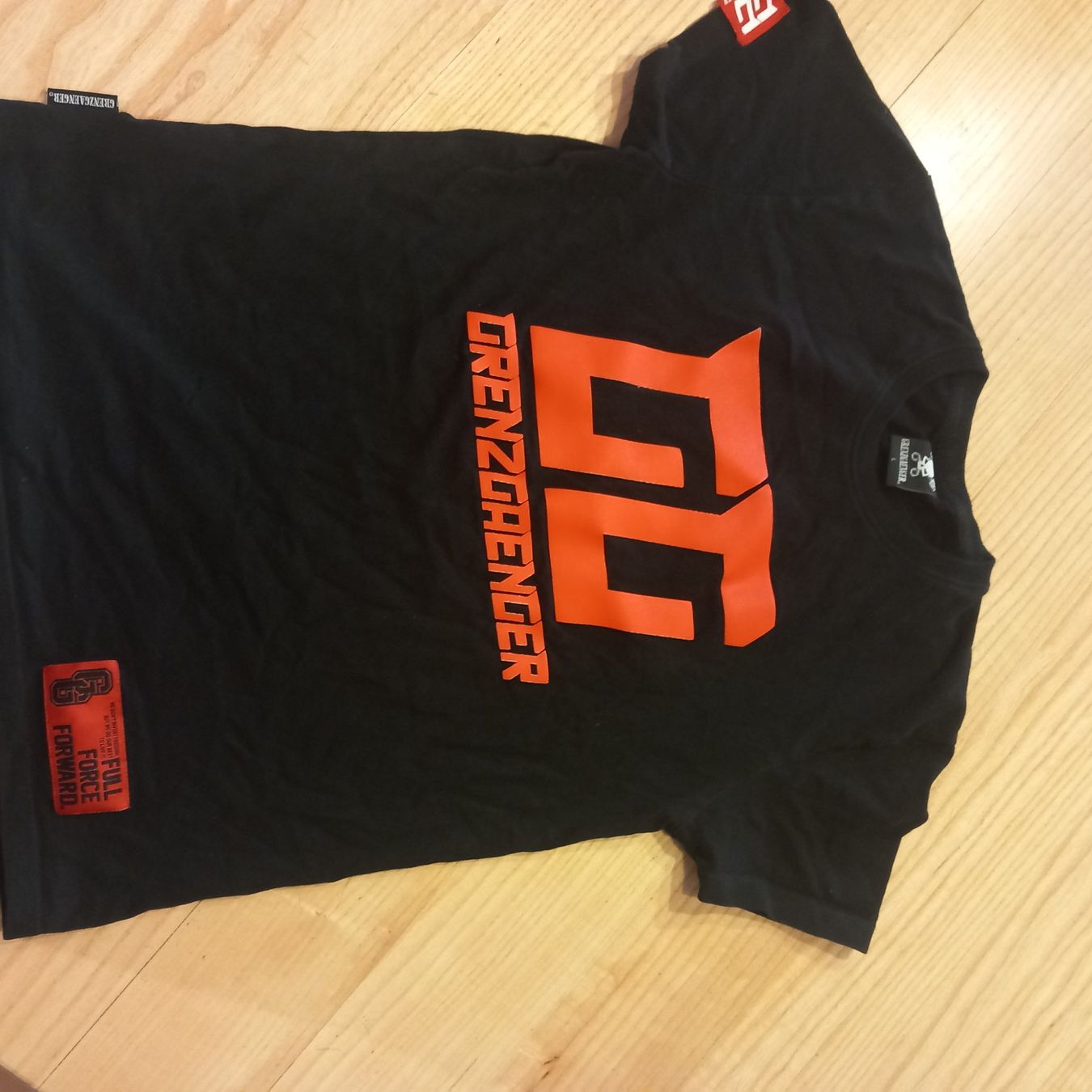 Camicie, T-shirt & Polo: T-Shirt Grenzgenger – Usato da Willisau venduto da don_8nzx