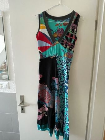 Sommerliches Desigual Kleid, Grösse XS, Top Zustand!