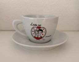 Kaffeetasse mit Untertasse „Liebe ist... Romantik!“ wie NEU