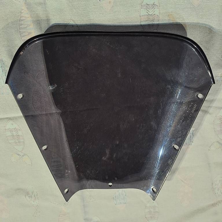 Yamaha Tutti i ricambio per moto: Plexiglass Yamaha TDM 900 5PS 28381-00 – Usato da Riva San Vitale venduto da Marneta 1