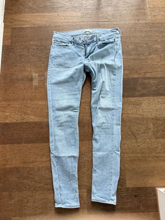 Hellblaue Levi's Jeans Grösse 30