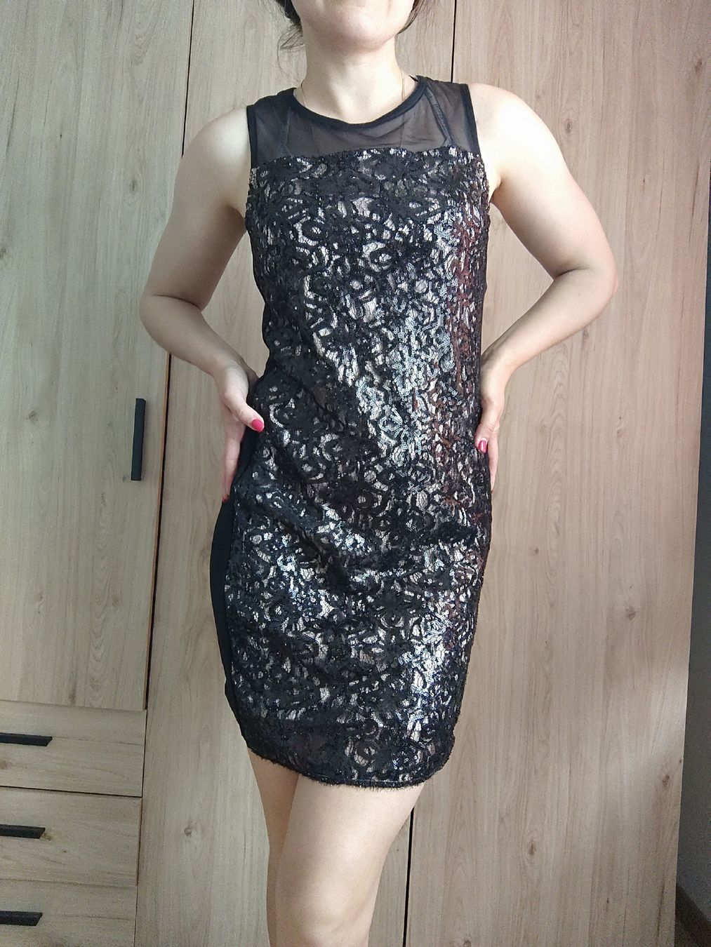 Vestiti: Sparkly Sequin Mini Dress for Summer Parties S – Usato da Mägenwil venduto da VintageGirly 1