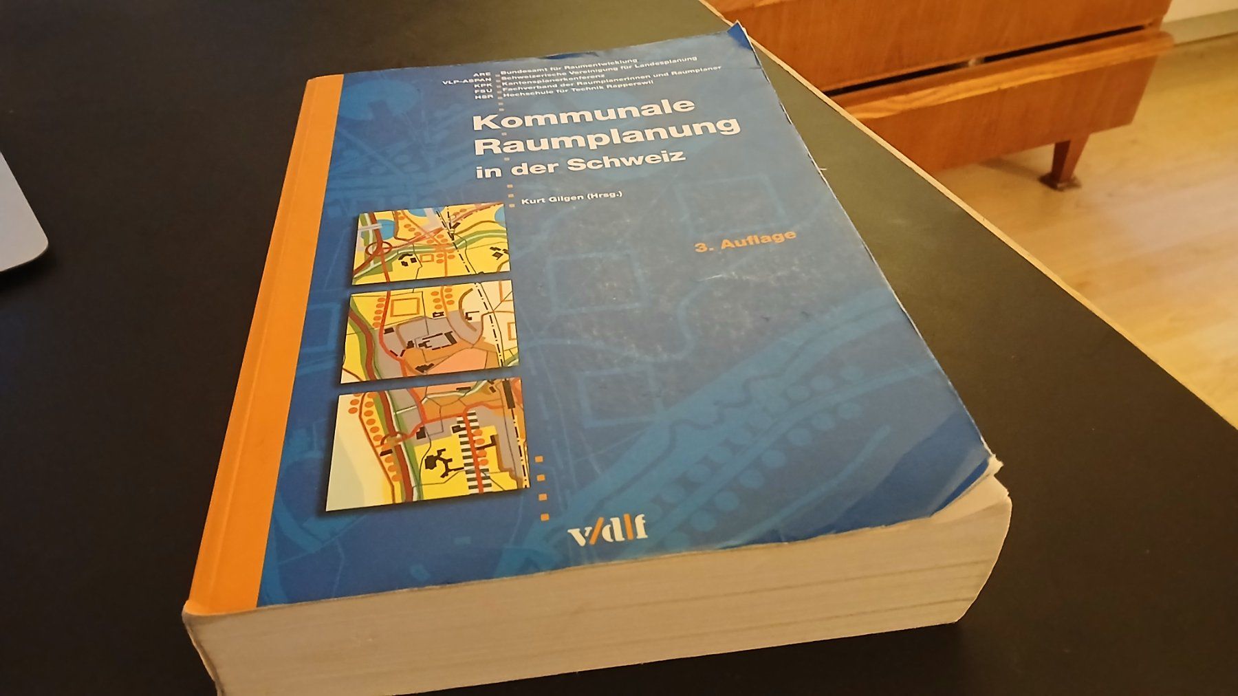 Libri: Buch: Kommunale Raumplanung in der Schweiz – Usato da Horgen venduto da ara_ll9s 1