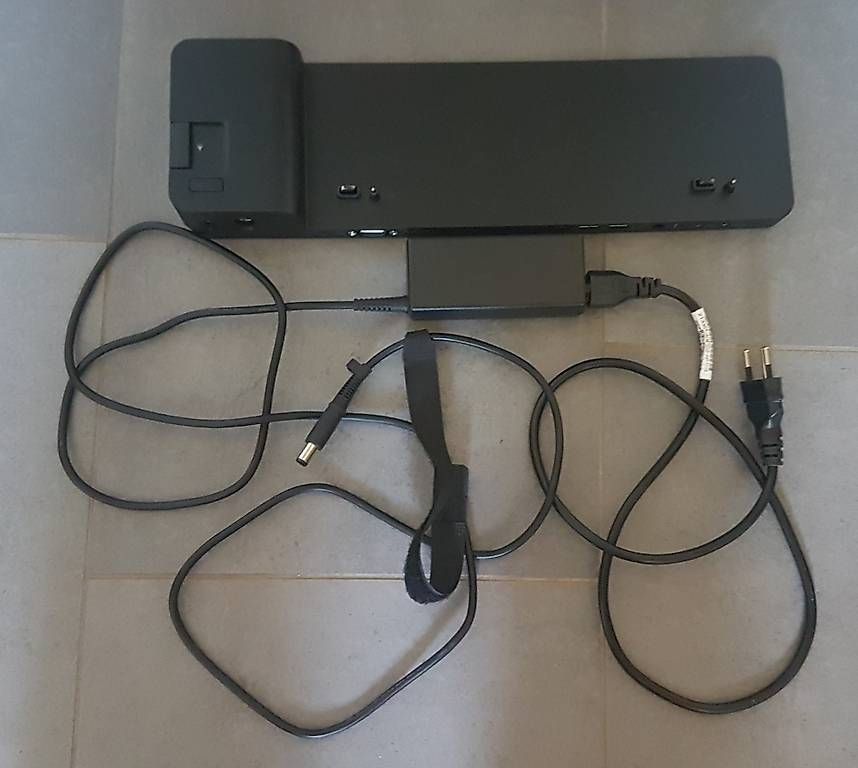 Hewlett Packard Docking station: HP 2013 Ultra Slim Docking Station / Dockingstation – Usato da Villnachern venduto da OnkelTom007