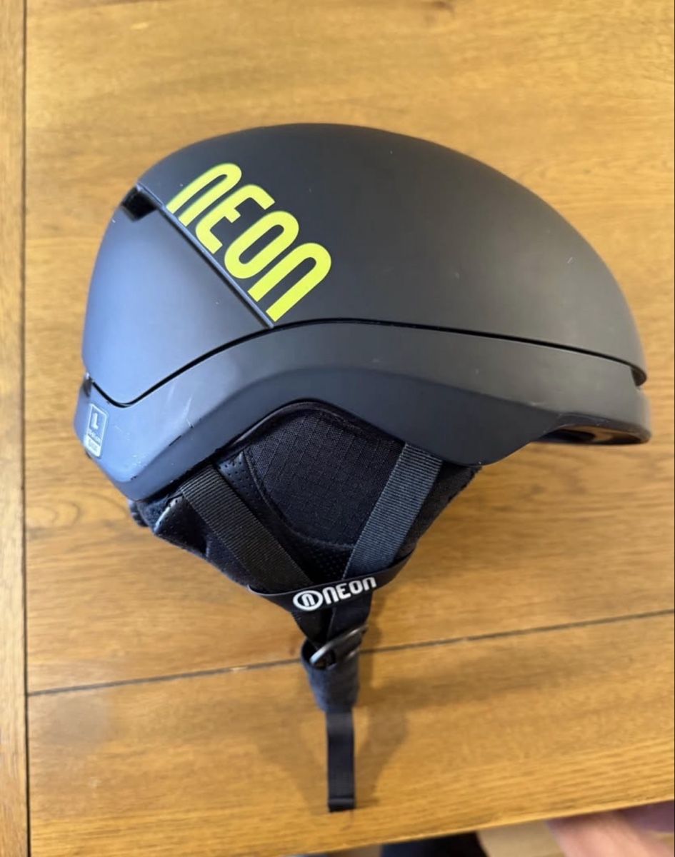 Helme: Casco da sci NEON nero taglia L usato – Gebraucht aus Bellinzona von gra_yv9w 3
