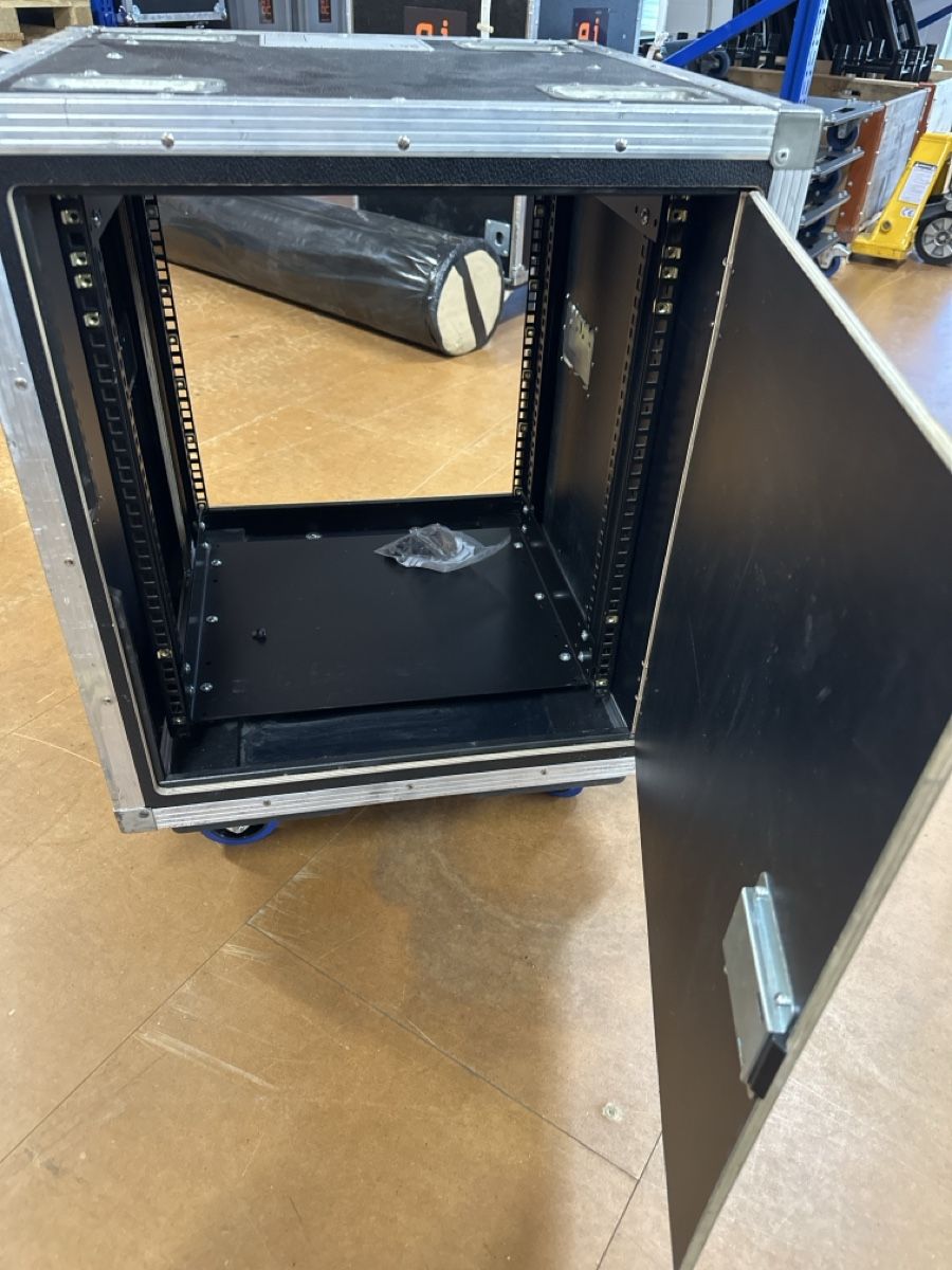 Altri accessori: Thon Rack Flightcase auf Rollen schwarz gebraucht – Usato da Hochdorf venduto da aioc 3