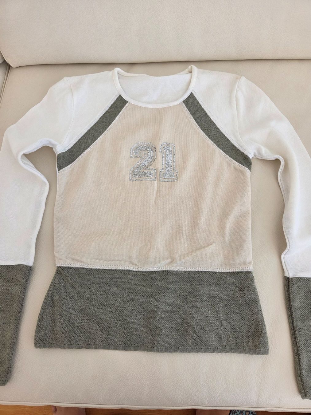 Pullover & Sweatshirts: Pulli leicht/ gr 36 – Neu und originalverpackt aus Oberkirch LU von aimee2010