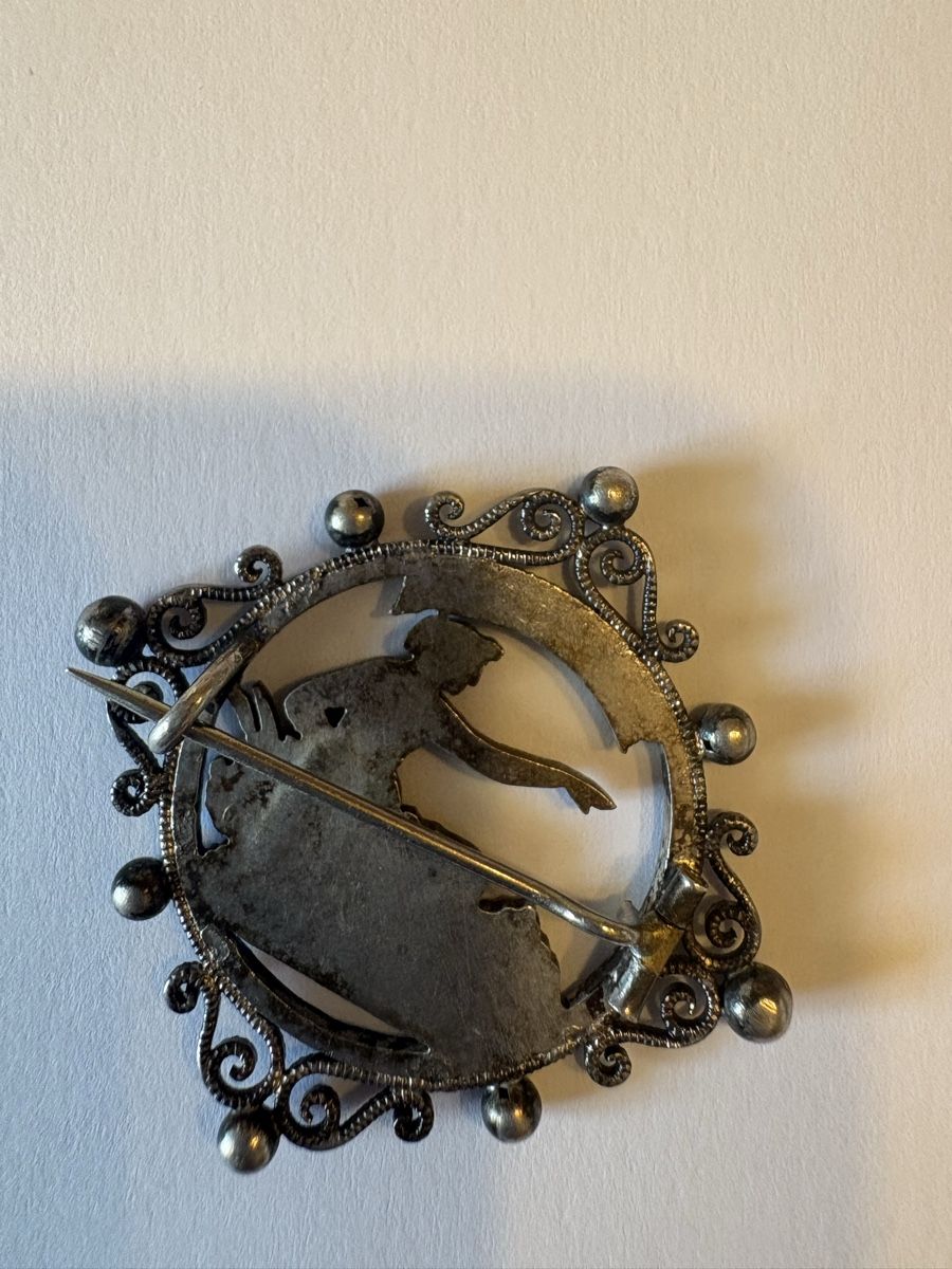 Broches & Aiguilles: Uralte Helvetia Brosche  – D'occasion à Murten par Tzaugg 3