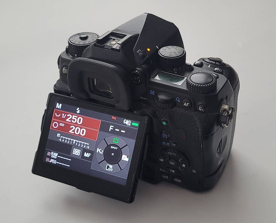 Pentax Fotocamera: Pentax K-1 Profi Vollformat DSLR Kamera – Usato da Ittigen venduto da m.kammerer 2