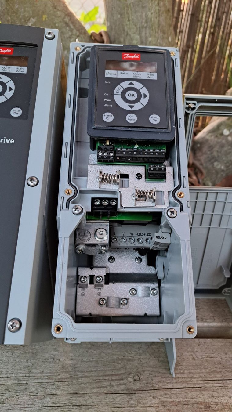 Elektronikbauteile: Frequenzumformer NEU Danfoss FC 101 – Neu (gemäss Beschreibung) aus Hitzkirch von Fburki 4