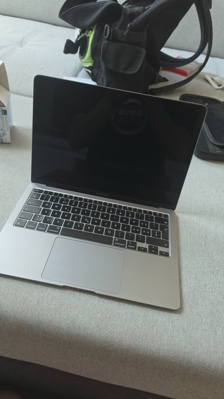 Apple Notebook: Macbook Air M1 2020 – Usato da Yvonand venduto da arcasia06 2