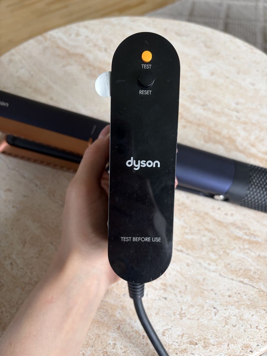 Dyson Föhn: Dyson Airstrait Haarglätter – Gebraucht aus Rapperswil SG von ann_sch2397 2