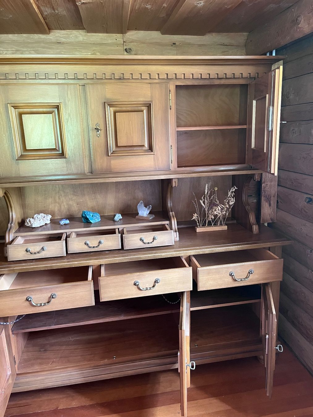 Credenze: Buffet Nussbaumholz massiv Landhausstil – Usato da Klosters venduto da lzo_btq5 6