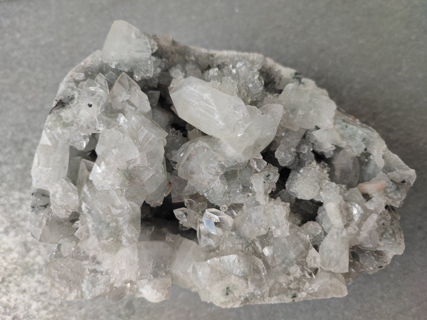 Minerali & Pietre curative: Apophyllite – Nuovo (secondo la descrizione) da Sursee venduto da Re.joy