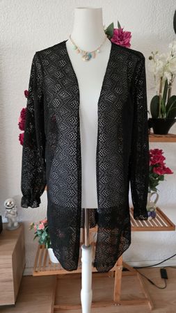 Damen Strickjacke schwarz gehäkelt Länge 82cm neu (M/L)