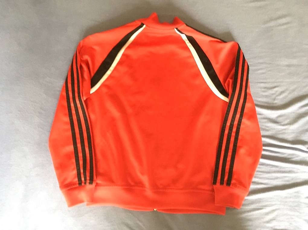 Vestes: Trainerjacke Adidas rot Grösse 140 – D'occasion à Rothenburg par Flaeckly 1