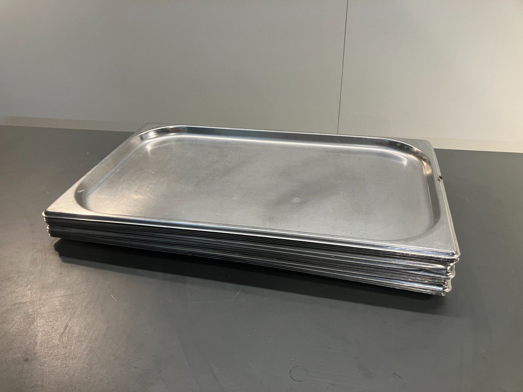 Elettrodomestici da cucina: gr. Post. Gastro Edelstahl GN-Bleche ab 1.- – Usato da Lichtensteig venduto da Buy24International 5