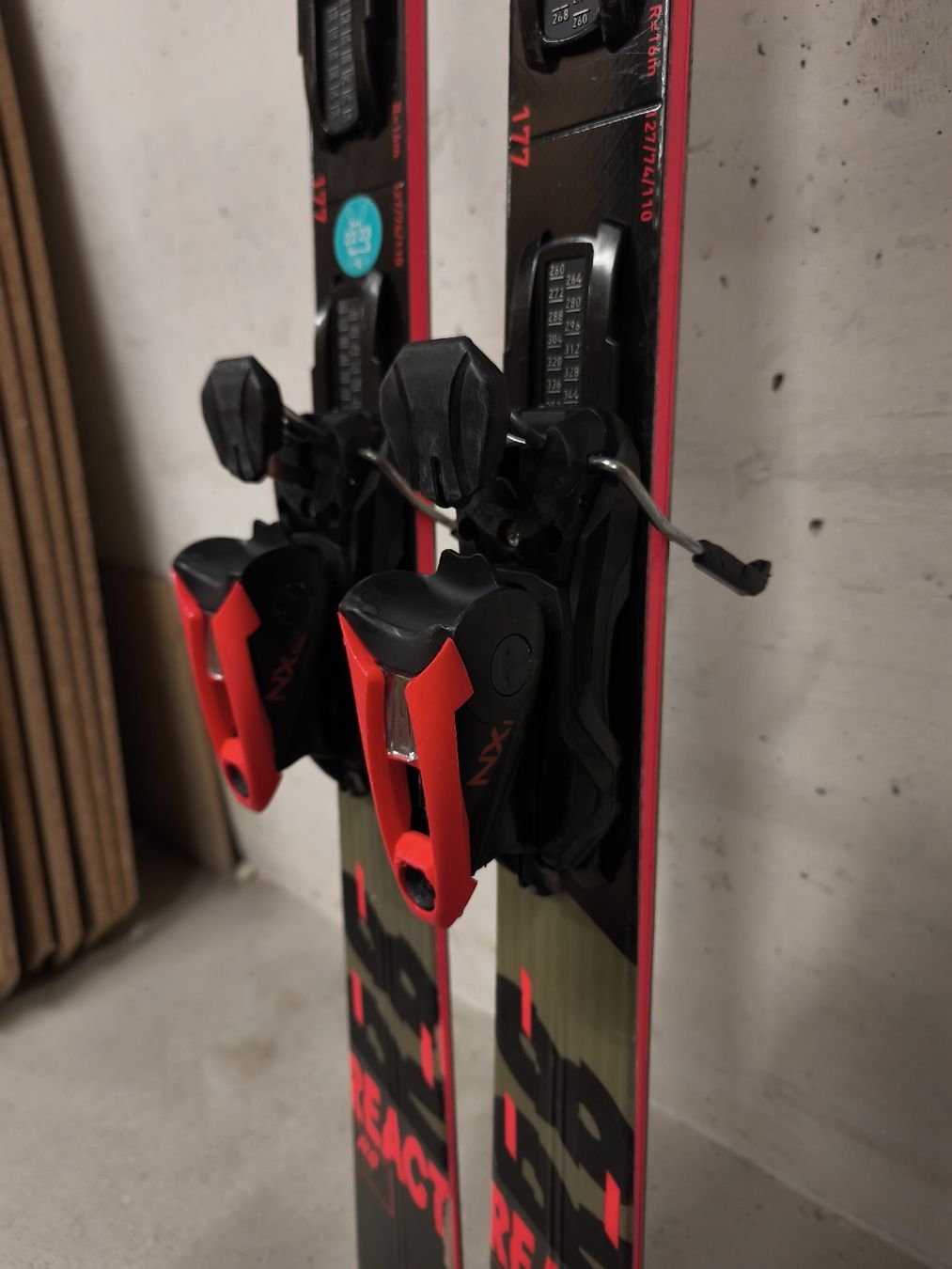 Rossignol Sci: Rossignol React R8 Ski, 177cm, Top Zustand – Usato da Romanshorn venduto da lub_2zfj 2