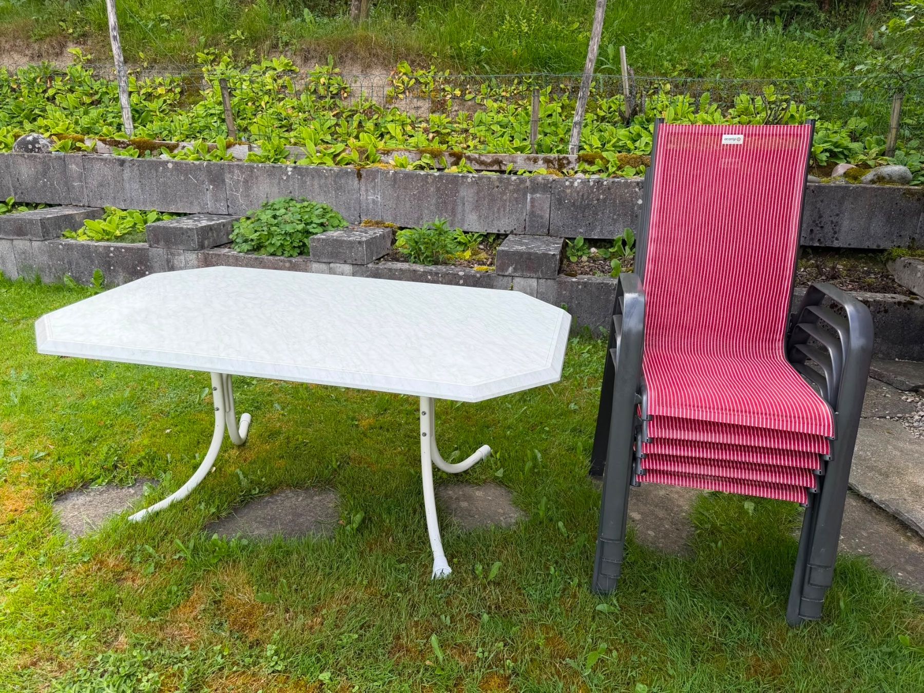 Set di tavolo e panche: Gartentisch mit Stühlen – Usato da Kestenholz venduto da cvx_889vv