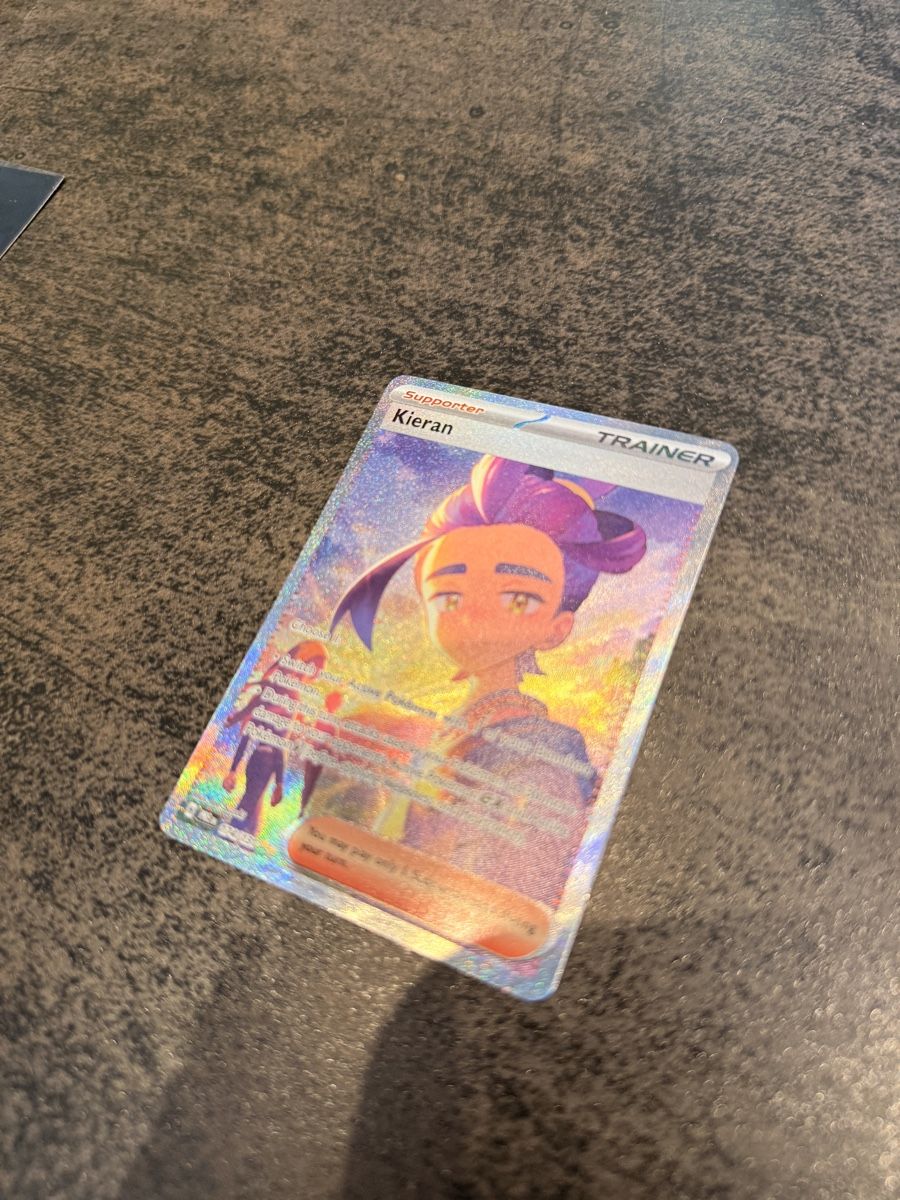 Pokémon Carte collezionabili: Kieran #174/131 EN – Nuovo (secondo la descrizione) da Binz venduto da Ladykatsumii 2