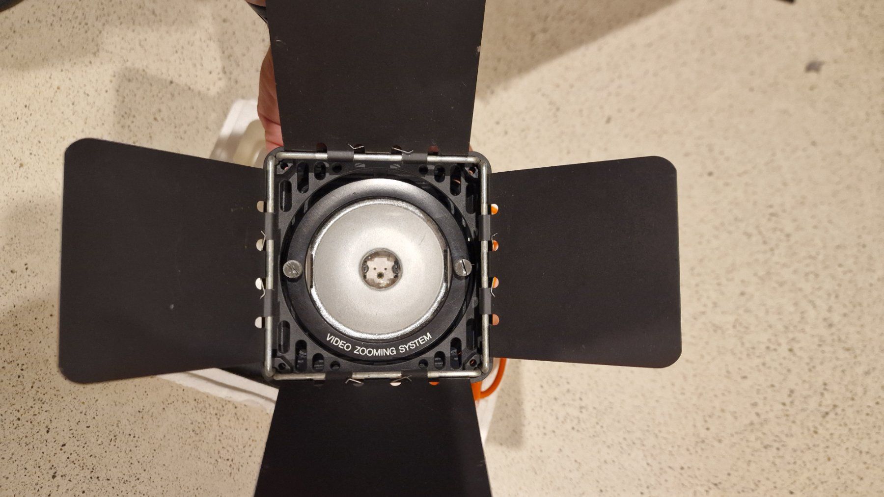 Lampade: Lx301z studio Beleuchtung – Usato da Bottighofen venduto da Zwanzgerli 2