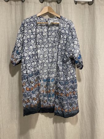 Kimono blau gemustert aus Seide Versand 9.-