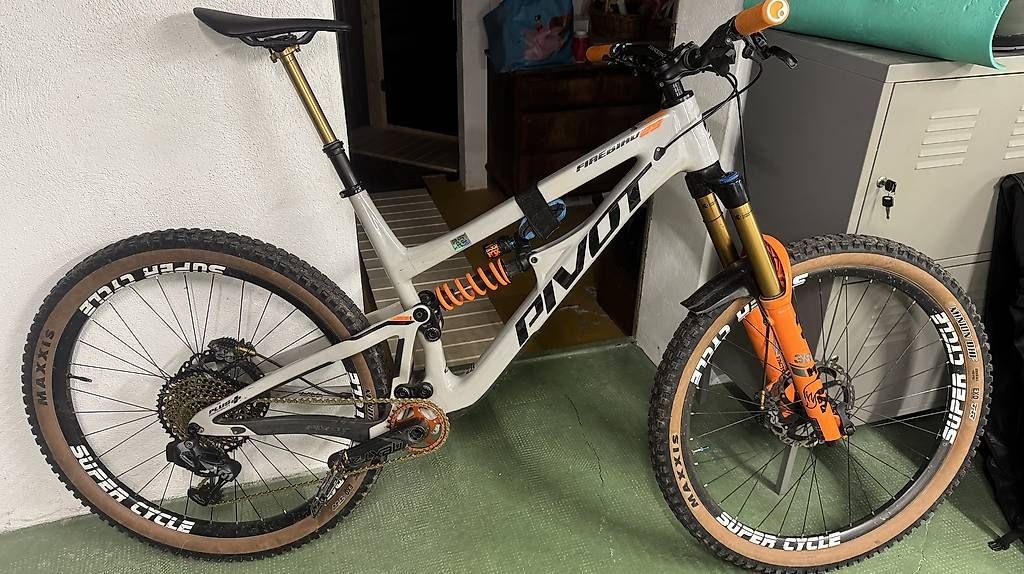 Vélos: Pivot Firebird 2019 – D'occasion à Muttenz par dfabj