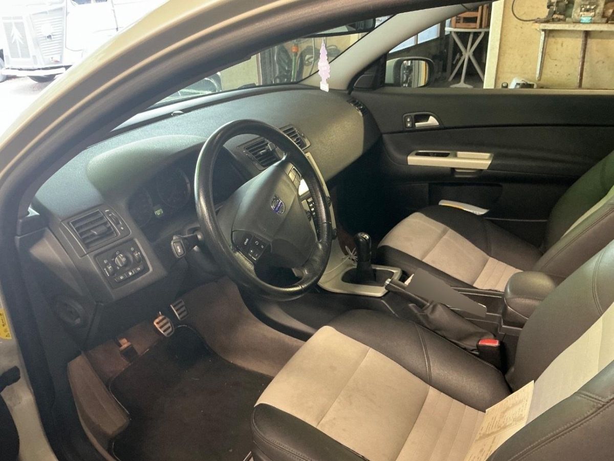 Volvo Automobili: Volvo C30 2.0 – Difettoso da Gals venduto da aya_p7pd 4