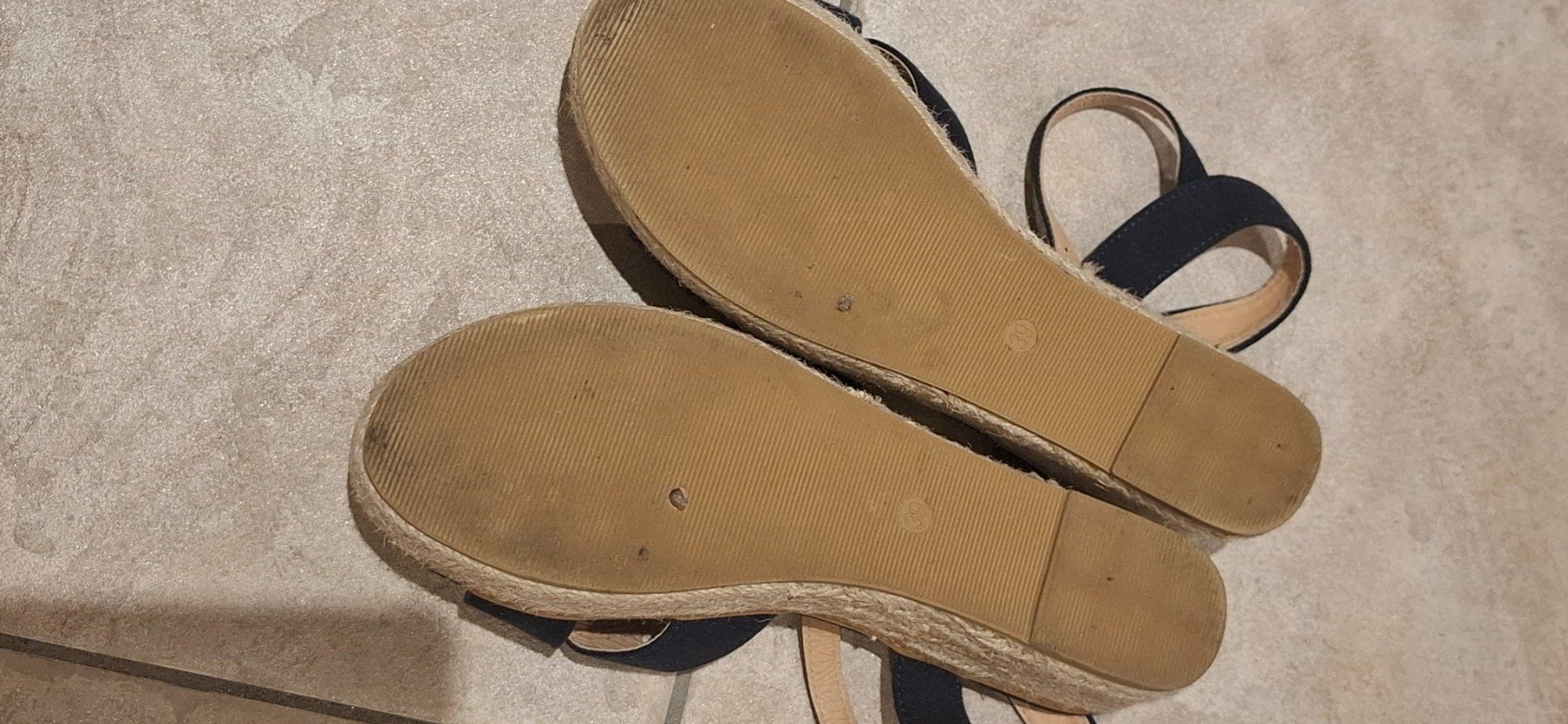 Damenschuhe: Keilsandale Gr. 39 – Gebraucht aus Wenslingen von kasjupeia 2