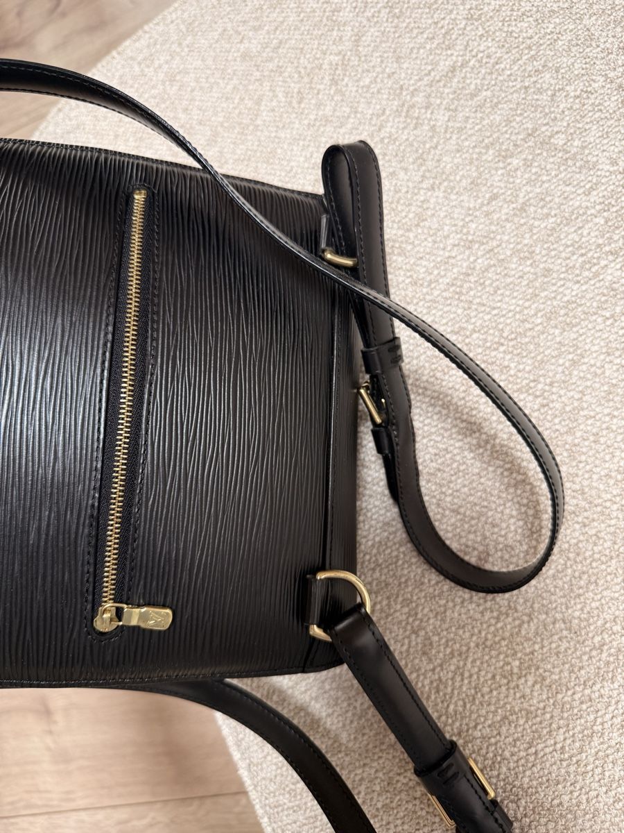 Louis Vuitton Zaini: Louis Vuitton Mabillon backpack, cuir Épi. Comme neuf! – Nuovo (secondo la descrizione) da Monnaz venduto da MDVintage 5