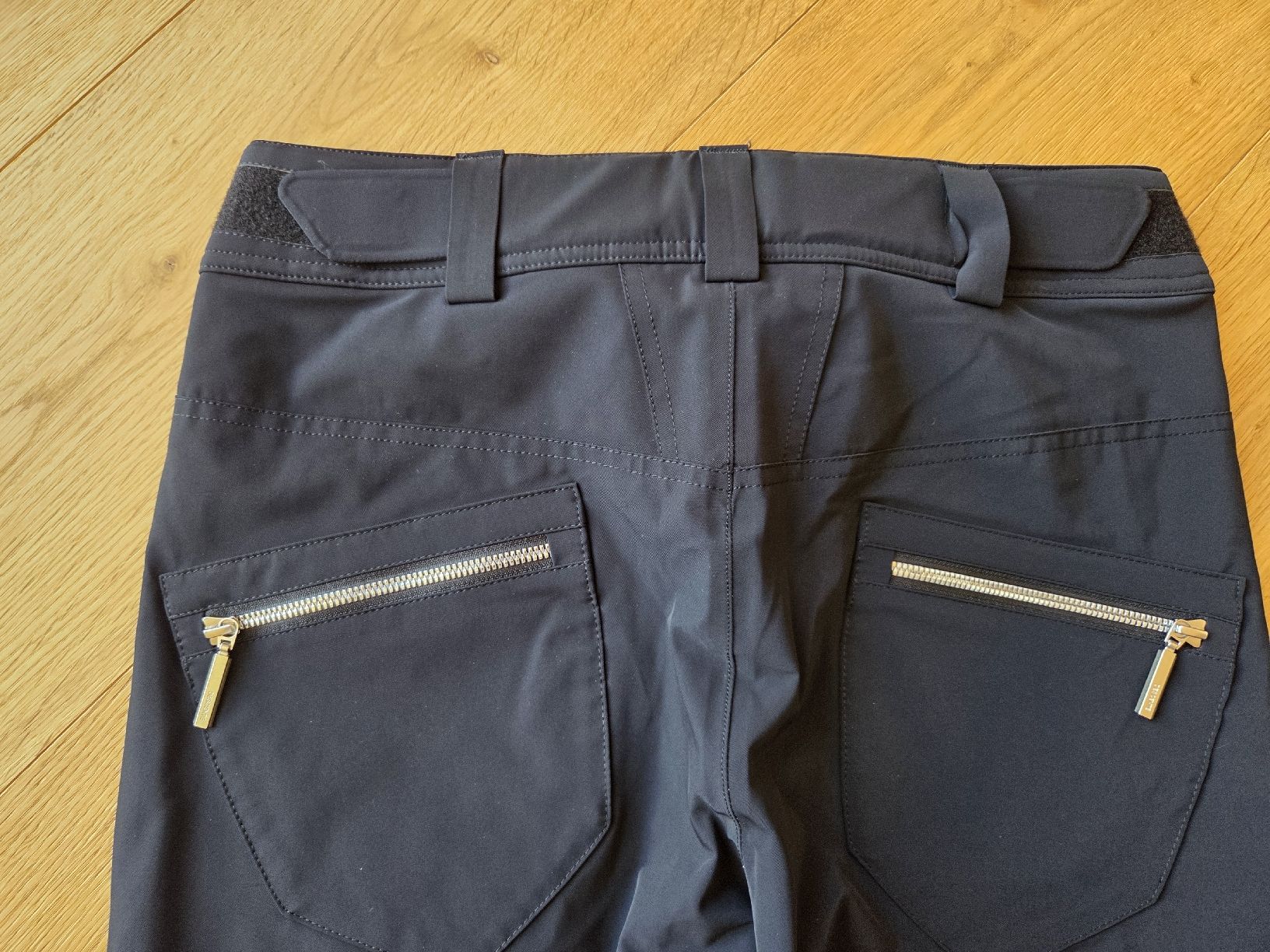 Pantalons: schöne Skihose, Descente – Neuf (Voir description) à Wiesendangen par Sinhuk 3