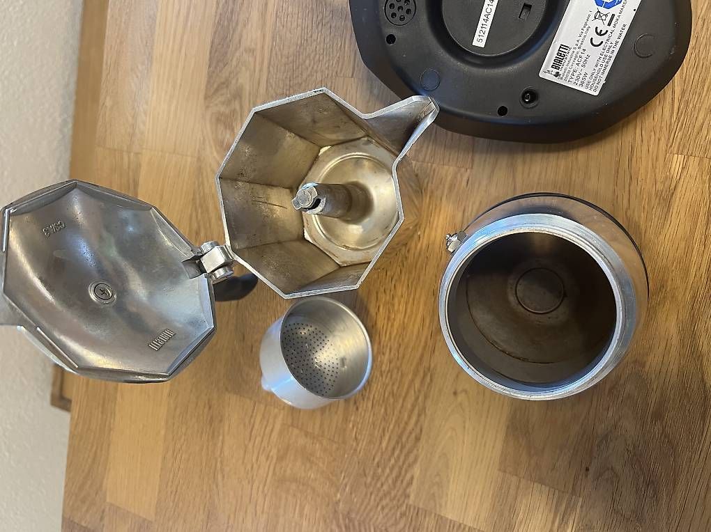 Bialetti Macchine per caffè & Macchine per espresso: Elektrische Bialetti Moka Timer, 6 Tassen – Usato da Bern venduto da a_a_cv2l 3