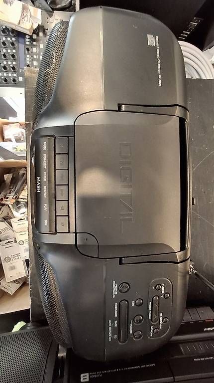 Lettore multimediale portatile: Stereo CD Radio Cassette Panasonic – Usato da Locarno venduto da ute_5qq8 2