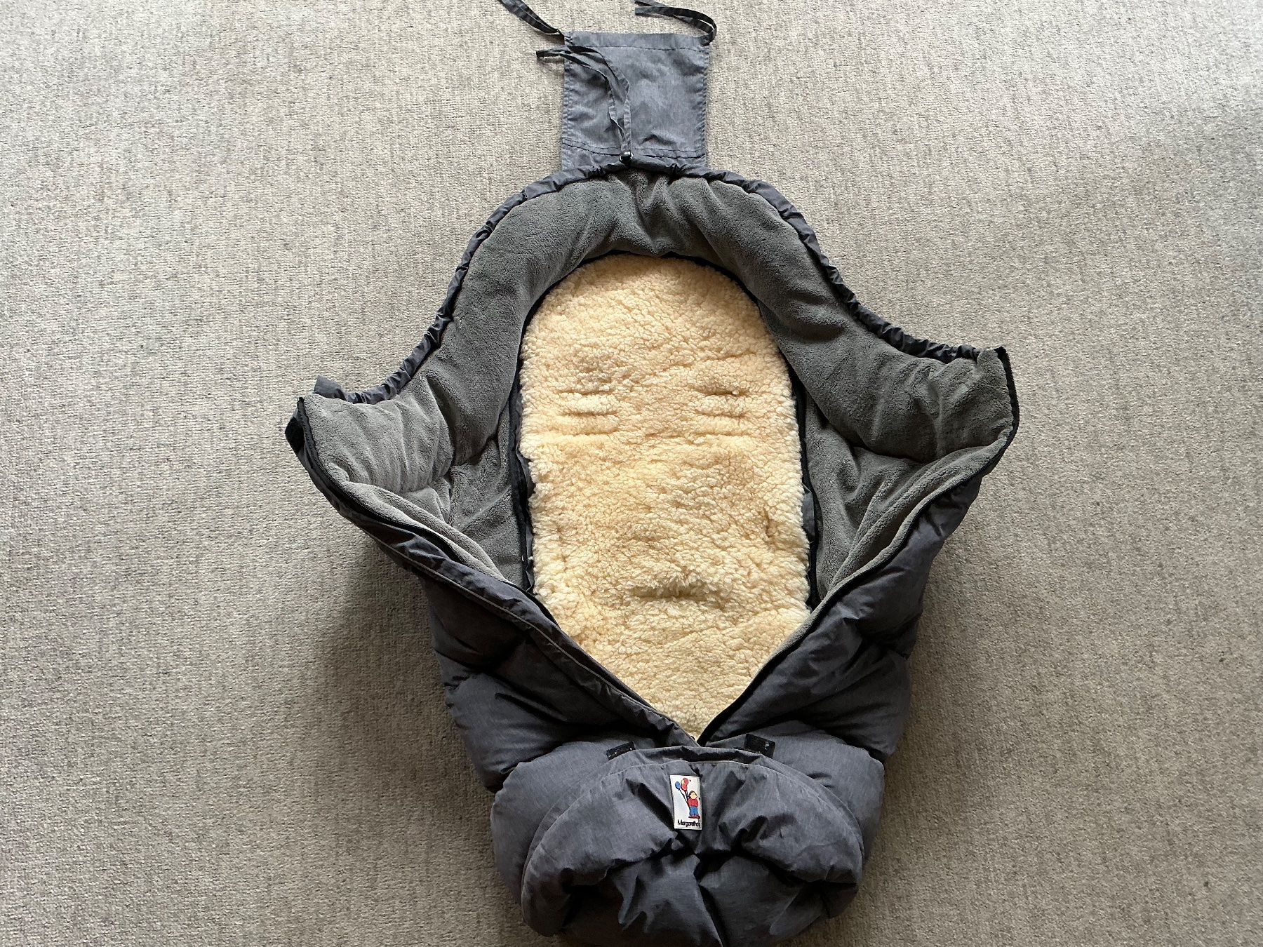 Sacchi a pelo: Fusssack Daunen grau mit Lammfell , – Usato da Jona venduto da Jancy60 1