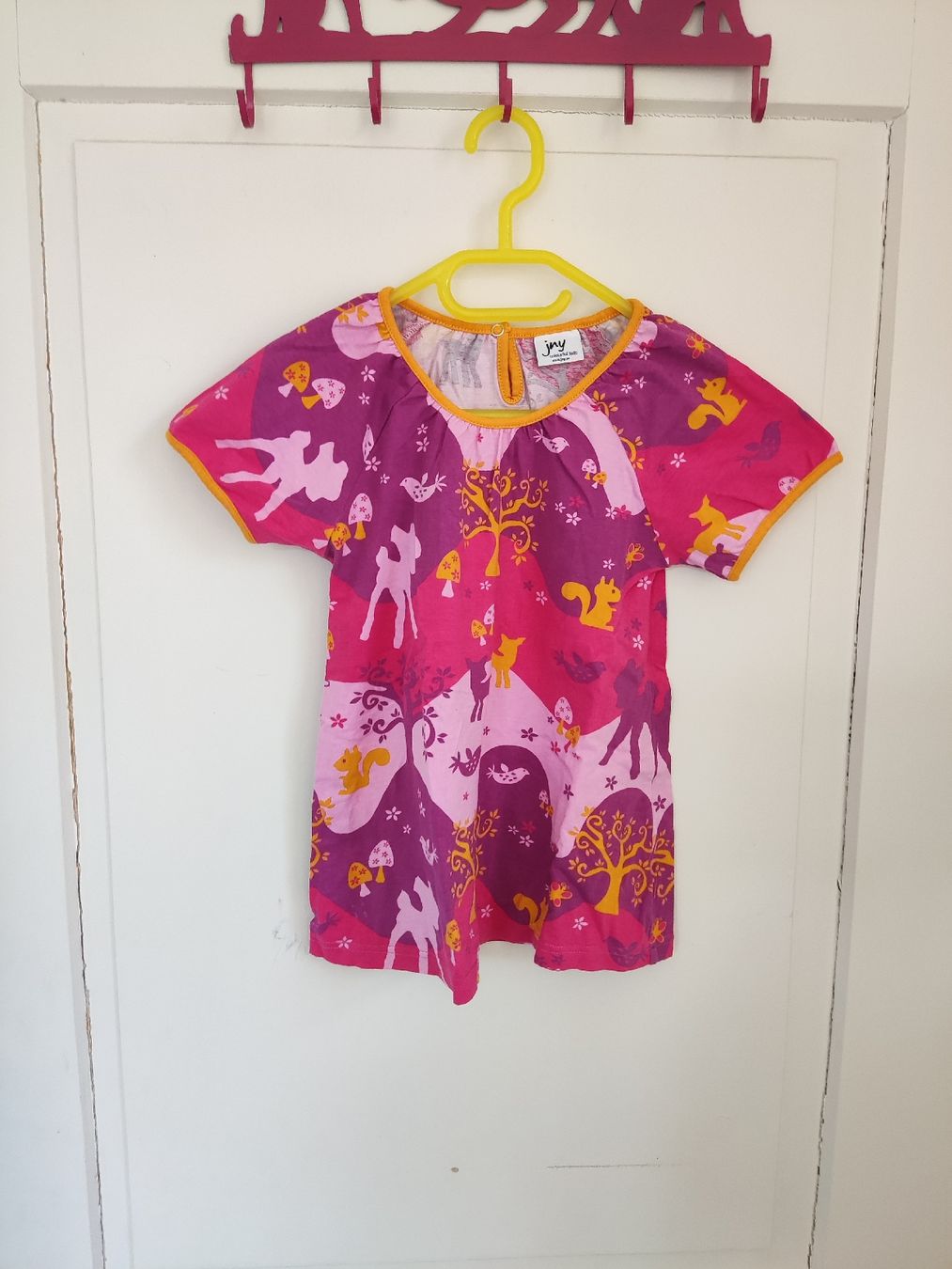Blouses, T-shirts & Tops: T-Shirt JNY Gr 134  – D'occasion à Winterthur par Shorna