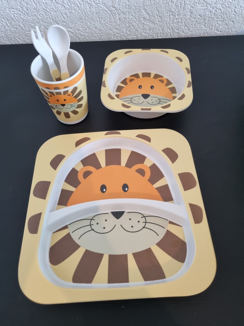 Geschirrsets: KINDER GESCHIRR-SET Eco Bamboo "KING LION" – Neu und originalverpackt aus Stäfa von BURG23