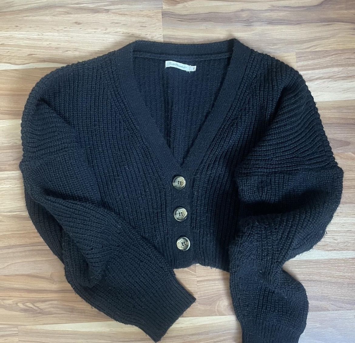 Giacche: Schwarze Strickjacke mit Knöpfen – Usato da Therwil venduto da nat_gtk5 2
