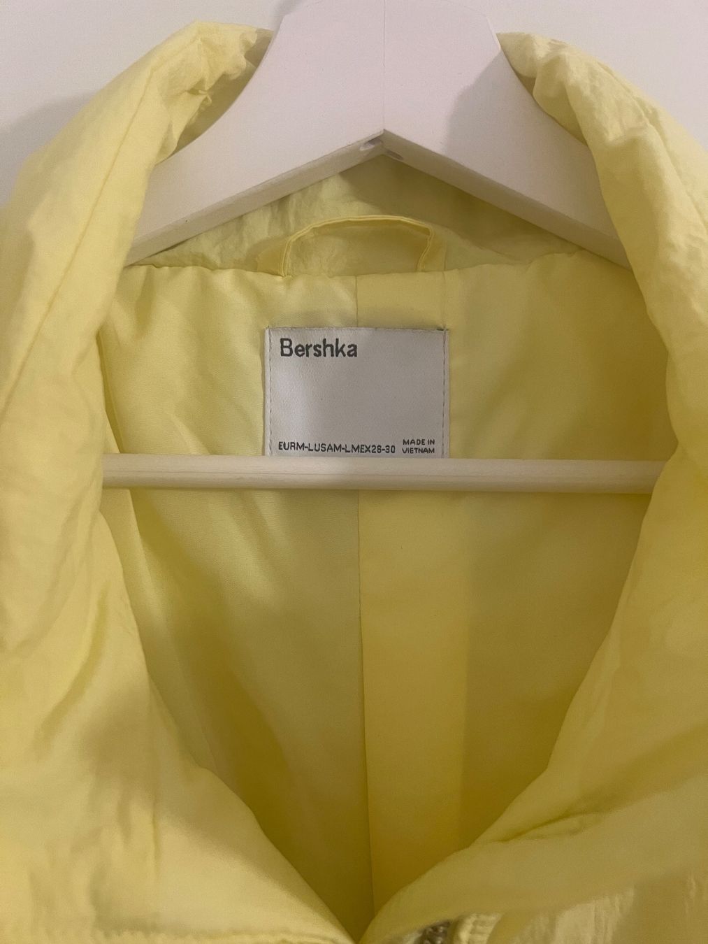 Bershka Giacche: Übergangsjacke – Usato da Horgen venduto da Anicaaa 1