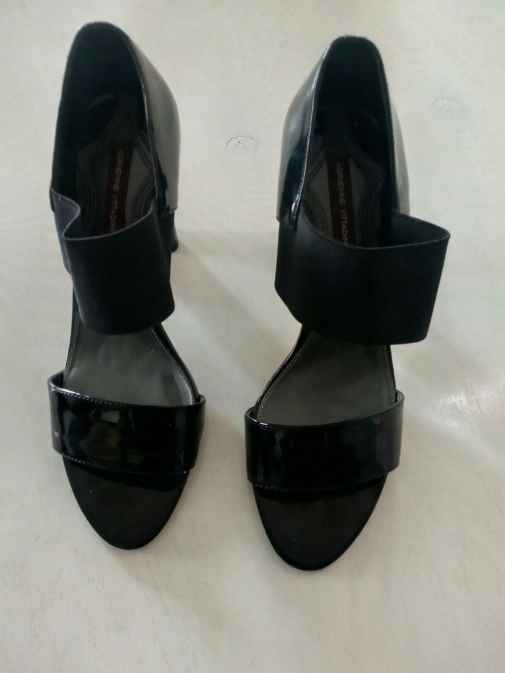 Scarpe da donna: Adrienne Vittadini Top Designer Shoe Chic & Stylish – Nuovo (secondo la descrizione) da Adliswil venduto da ProperD