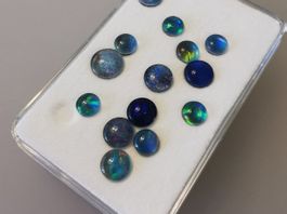 14 Stk. Opal Triplette rund schönes Farbenspiel