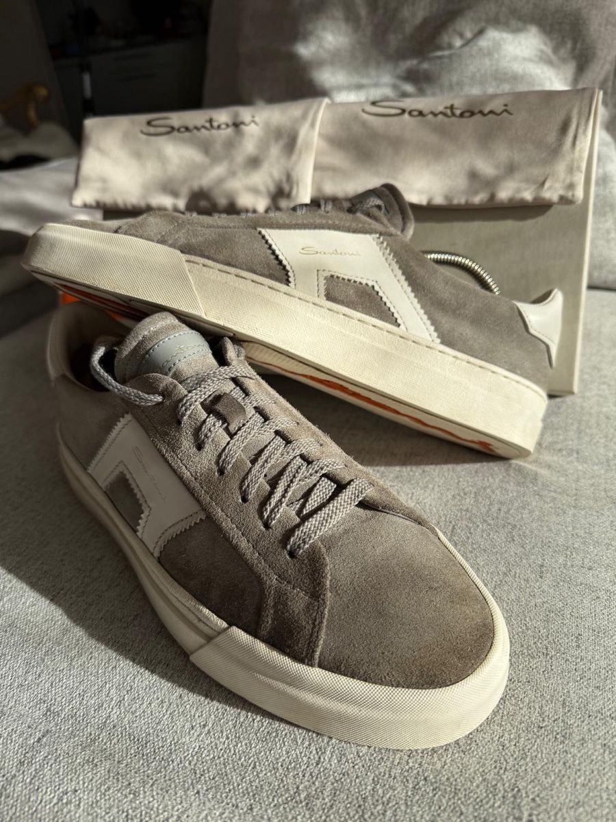 Santoni Herrenschuhe: Santoni Double buckle suede grey sneaker with box and papers – Gebraucht aus Mont-sur-Lausanne von jolieresale 1