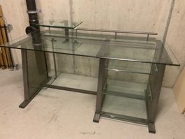 Moderner Glas-Metall Schreibtisch - PC Tisch von Pfister